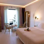 فندق Chateau De & 5*