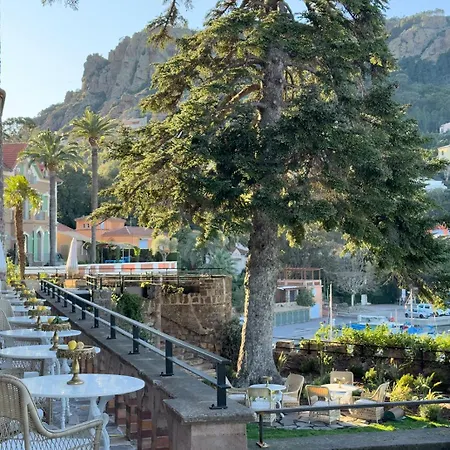 Hotel Chateau De Theoule-sur-Mer