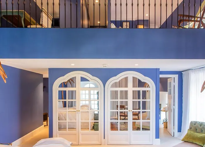 מלון Chateau De Théoule-sur-Mer