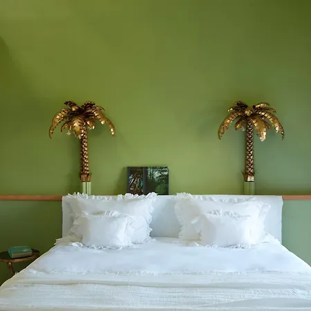 Отель Chateau De 5*