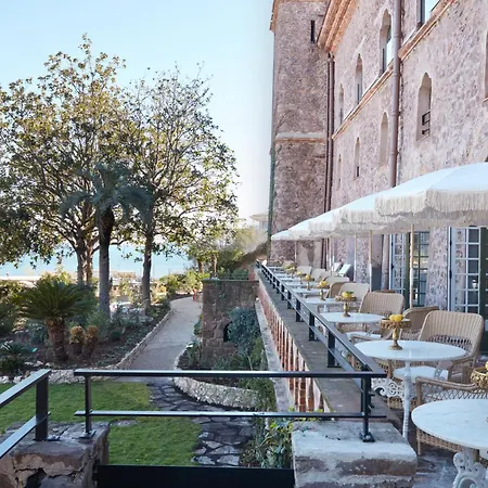 Отель Chateau De 5*