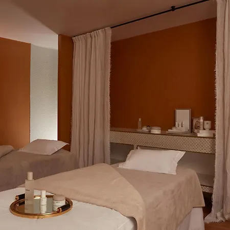 Отель Chateau De 5*