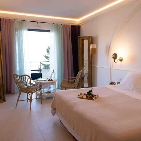Отель Chateau De 5*