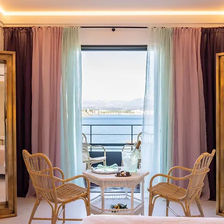 Chateau De 5* Теуль-сюр-Мер