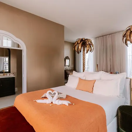 Отель Chateau De 5*