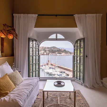Hotel Chateau De & 5*