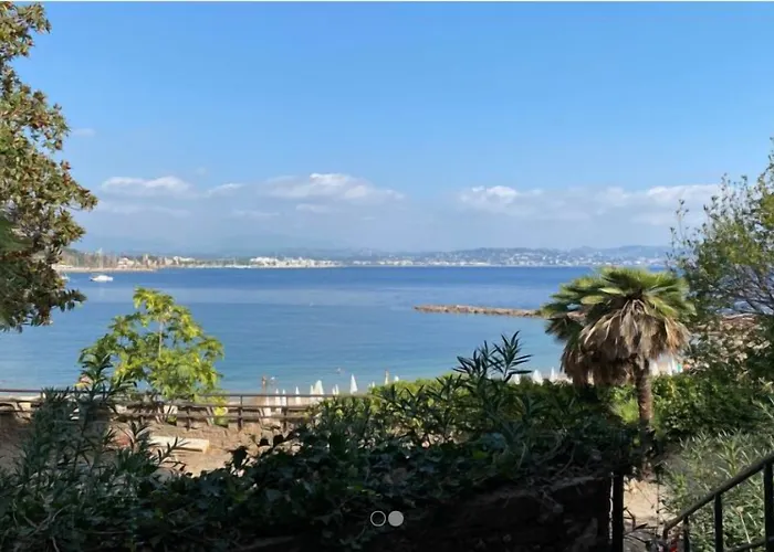 Hotell Chateau De 5*