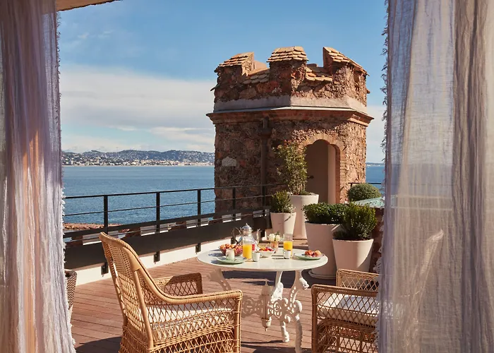 Chateau De Otel